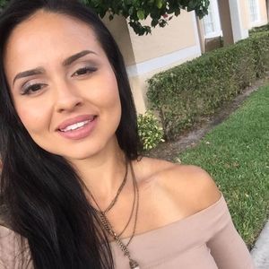 Meet your Posher, Priscilla